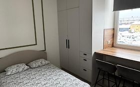 16 Airport Apartment